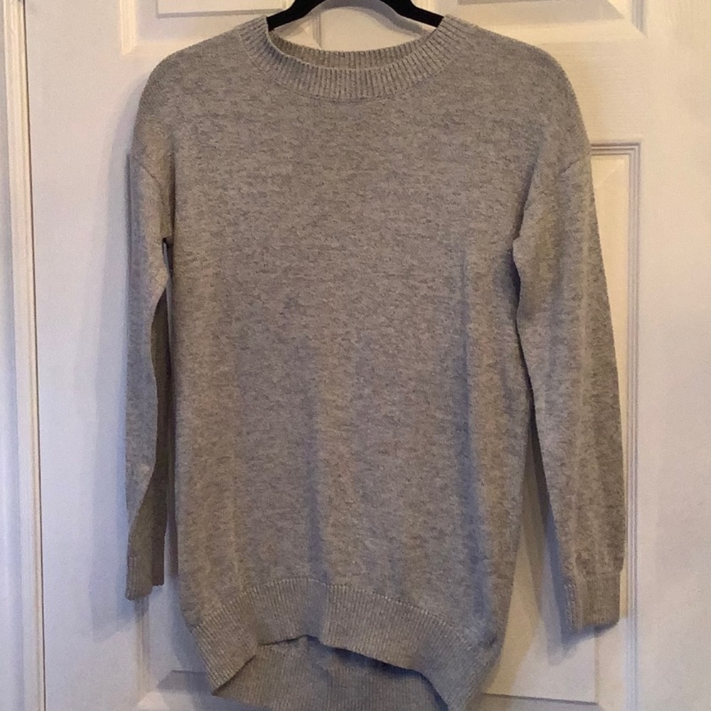 Old Navy Gray Crew Neck Sweater Fine Knit